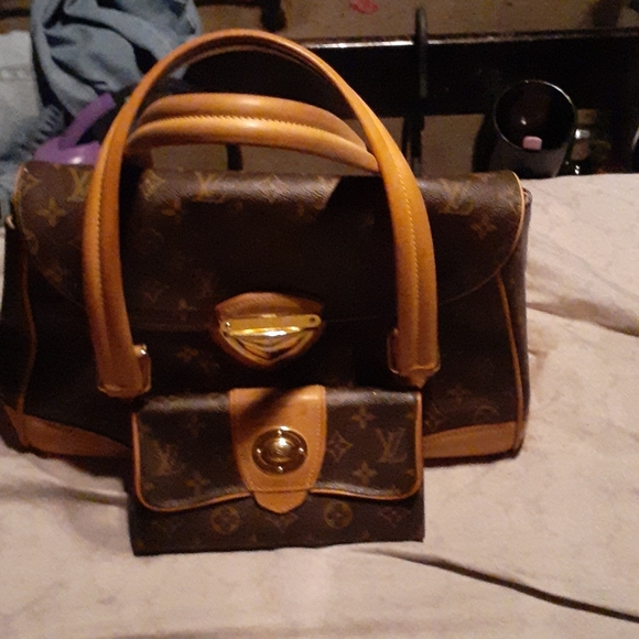 Just showing my favorite louis - Picture 4 of 4